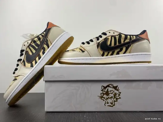 of Low OG Air DH6932-100 Year Jordan the 1 Tiger 0507